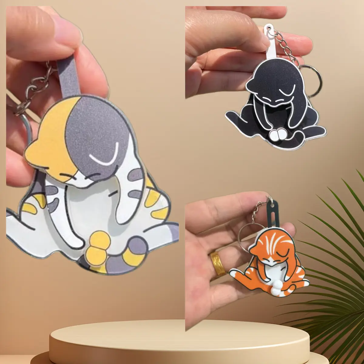 3Pcs Mischief Cat Interactive Keychain Funny Wiggling Keychain with Rotating Cats Eggs Hilarious Gift for Cat Lovers