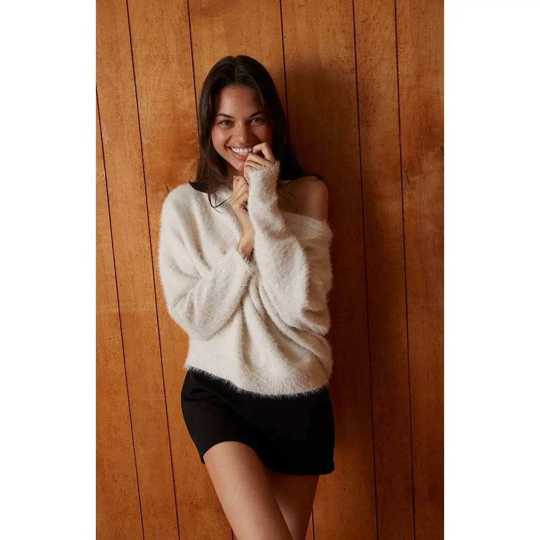 Beverly and Beck Women's Ida Off-The-Shoulder Sweater