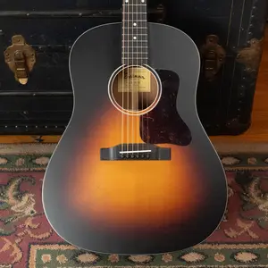 Eastman E1SS-SB Sitka/Sapele Sunburst Slope Shoulder Dreadnought Acoustic Guitar #4602