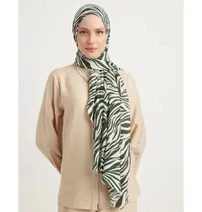 Zebra Crinkle Cotton Hijab Shawl - Emerald