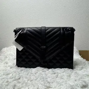 Pre-owned Yves Saint Laurent Caviar Messenger Bags Saint Laurent Medium Envelope Bag