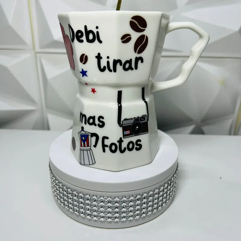 Puerto Rican Coffee Mug with "Debi Tirar Mas Fotos" Design and Unique Decorative Base
