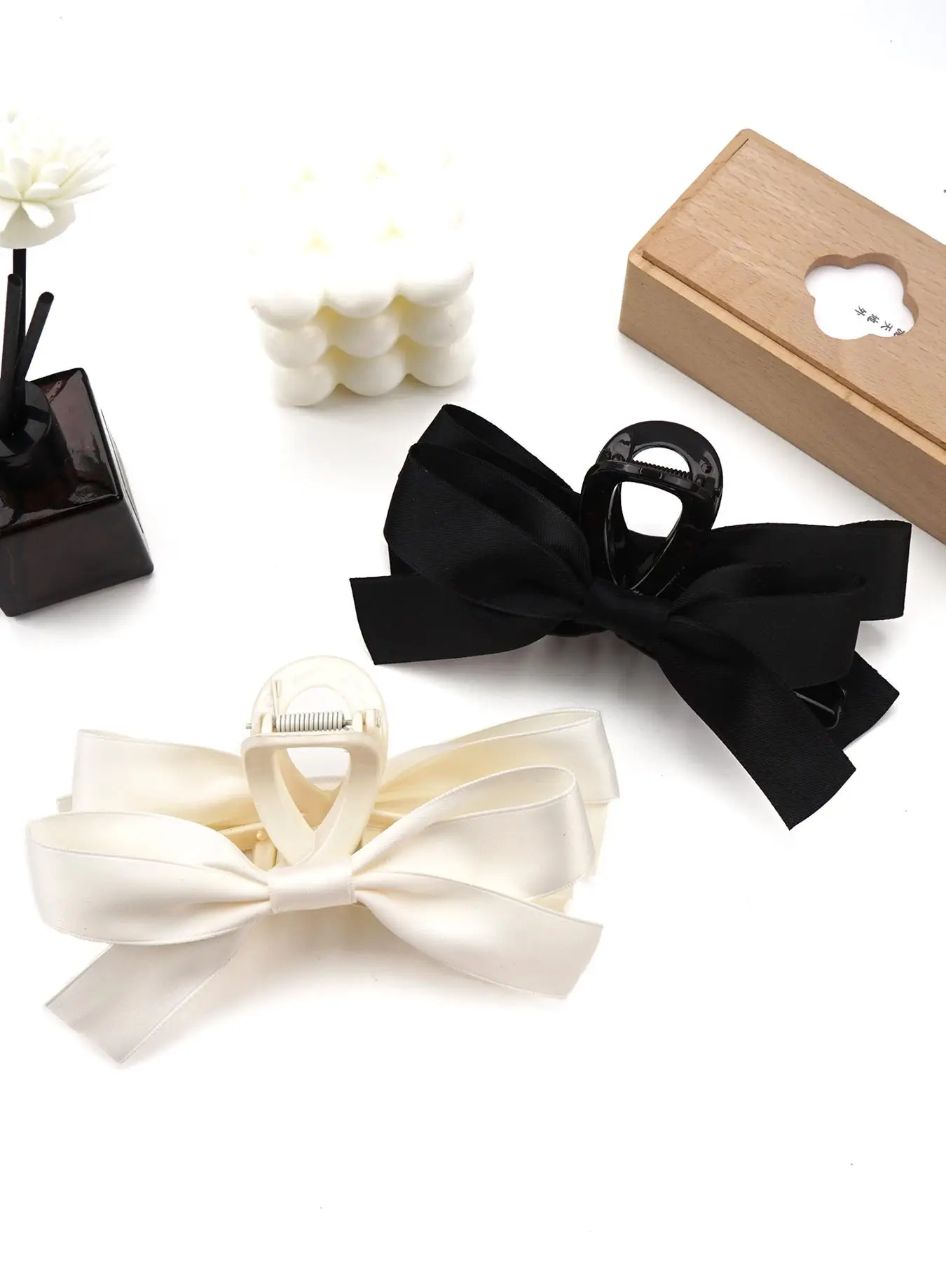 Simple Plain Bowknot Design Hair Claw Clips As Gift, Casual Versatile Large Hair Accessories for Women, Girl's Temperament All-match Hair Accessories