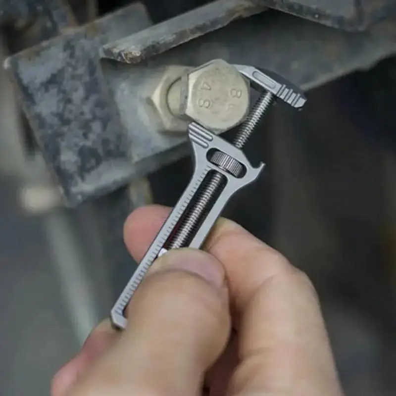 Mini Titanium Alloy Wrench Tool, Portable Multifunctional Camping Survival Kit, Compact Survival Tool for Outdoor Travel, Hand Tools, Versatile Tools