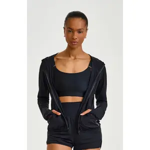 Running windbreaker jacket