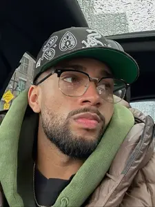 Men's Classic Square Frame Glasses, Square Frame Eyeglasses, Lightweight Comfortable Pure Color Casual Daily Wear, Anti-Blue Light Eyewear for All Seasons