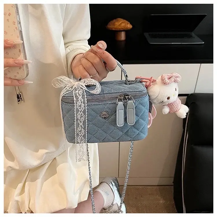 Coquette Quilted Vanity Crossbody Bag – Baby Blue