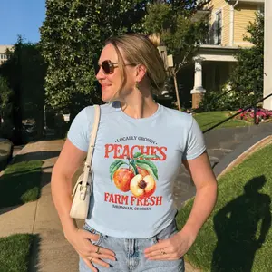 Retro Summer Fruit Peach Graphic Baby Tee, Women Y2K Crop Tee