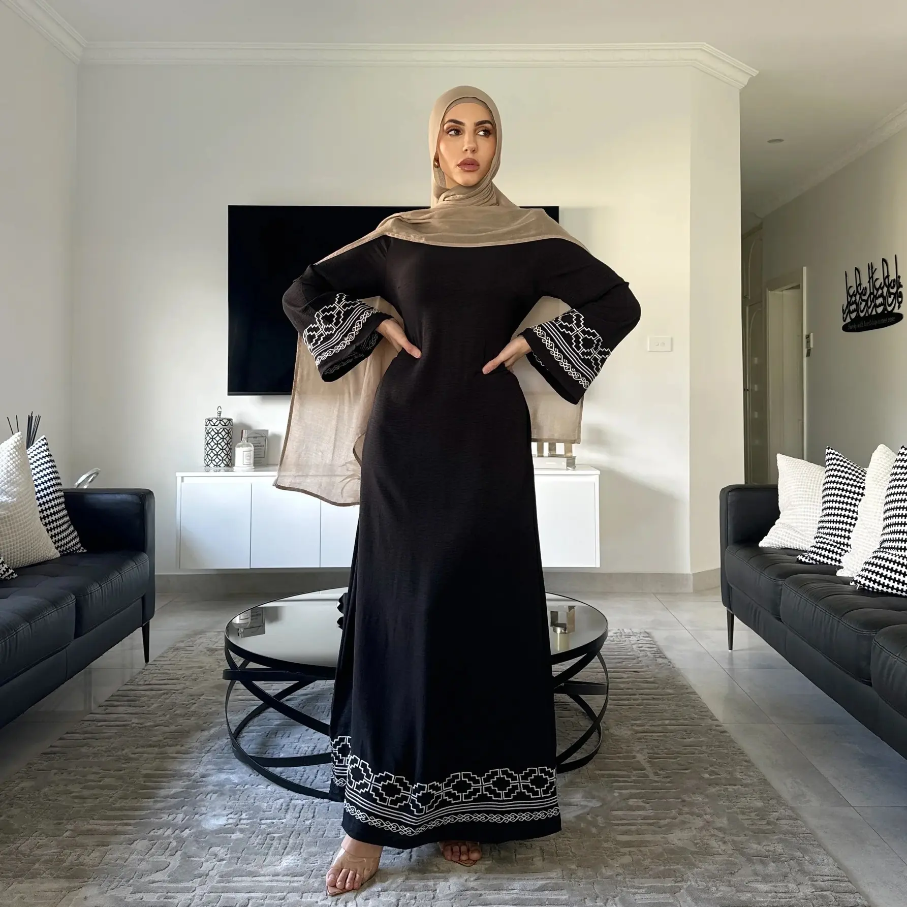 Fashionable Flared  & Exquisite Embroidered  Skirt - Sundress Long Sleeve Ethnic Pattern Belted Abaya