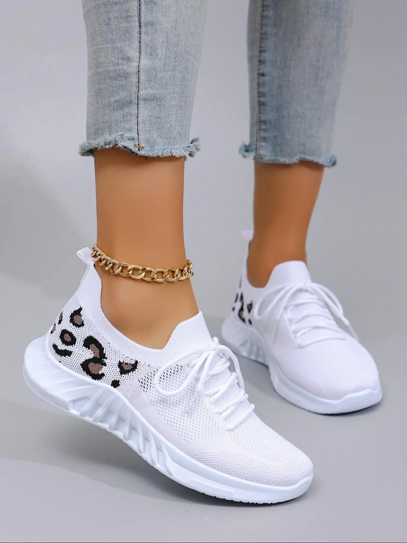 Women's Fashionable Leopard Print Lace Up Low Top Sneakers, Casual Comfortable Breathable Lightweight Sports Running Shoes, All-match Basic Shoes for Daily Wear, Casual Running Footwear, Knitted Running Shoes, Shoe For Runners, Walking Running Sneakers