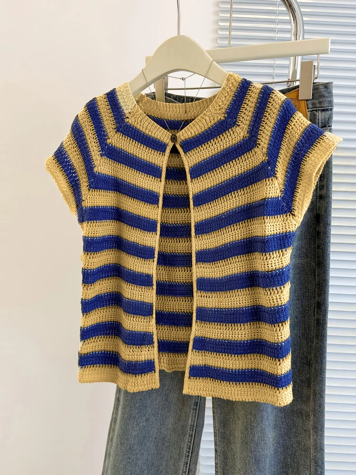 Women's Striped Round Neck Unique Knit Knitting Fitted Short Fashion Cardigan Knitwear, Elegant Casual Style for Daily Wear, Perfect for Spring & Summer Seasons