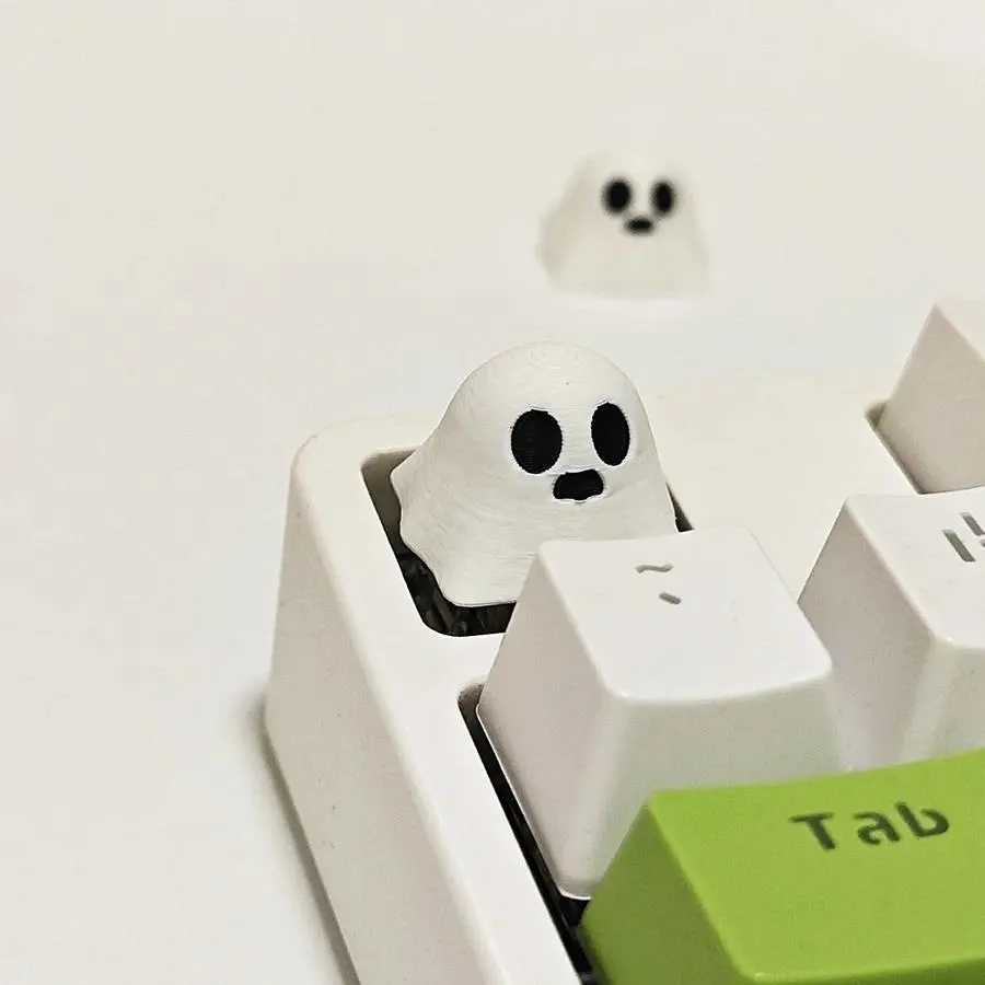 Personalized Halloween Ghost Replacement Keycaps - Cute Cartoon Look Ghost-Shape Single Keycap Accessory for Cross-Axis Mechanical KBs, PC Gaming Use