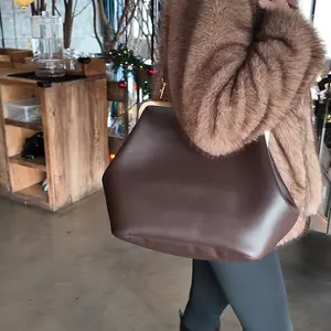 Large Kisslock Bag Cowhide Leather Shoulderbag For men and women