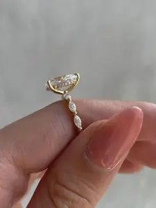 Luxury New Wedding Ring, Teardrop Pear Shape Diamond Engagement Ring, European Style Moissanite Jewelry, High-End Fashion Accessory