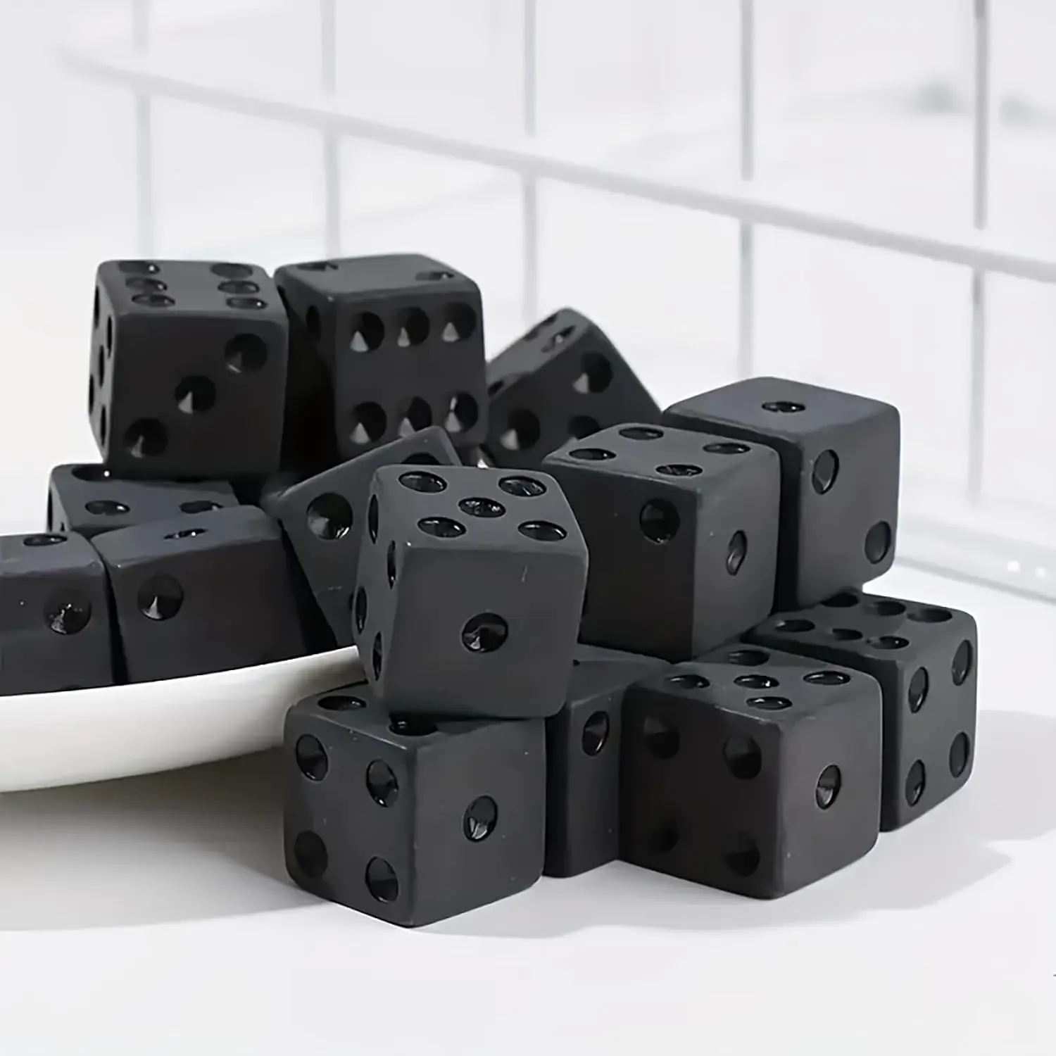 30pcs 16mm(0.63 inch) Black Dice Set – Standard D6 Six-Sided Game Dice for Board Games, Classroom Teaching, Math Activities & Dice Games