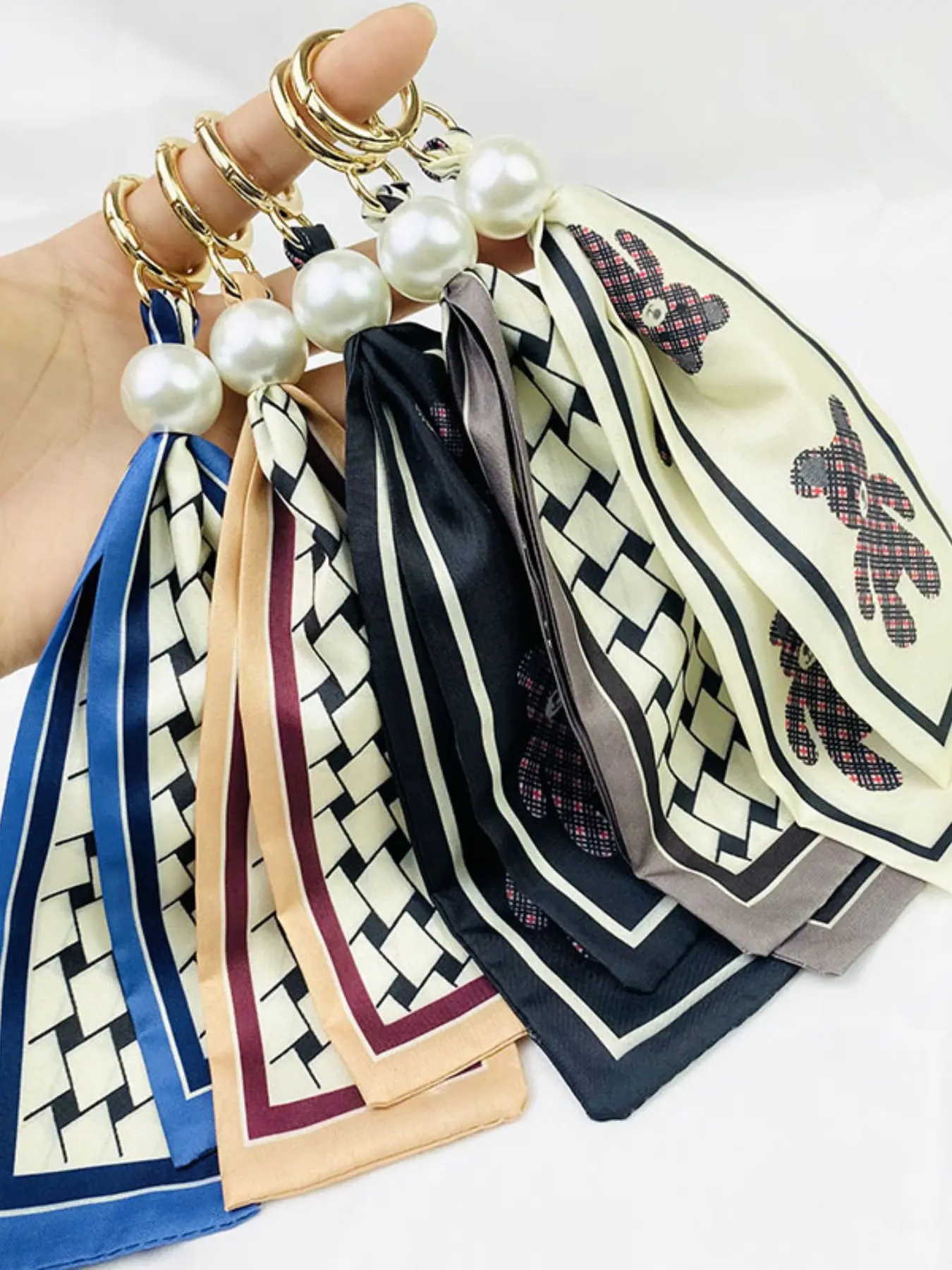 Vintage Plaid Bow Keychain, Car Key Chain, Unique Design Accessory, Bag Charms, Perfect for Fashion Bags, Mother's Day Gift for Women, Aesthetic Keychain, Keychain Accessories