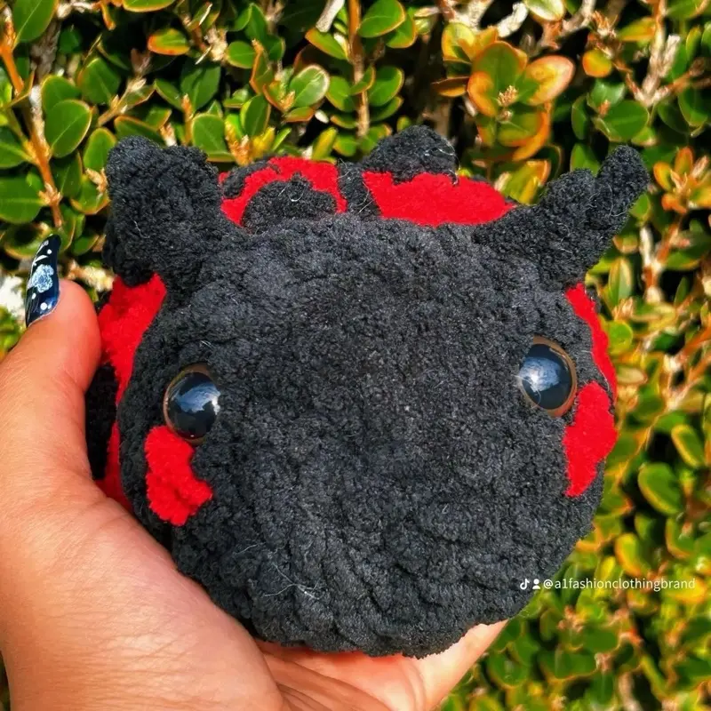 Ladybug Crochet Amigurumi
