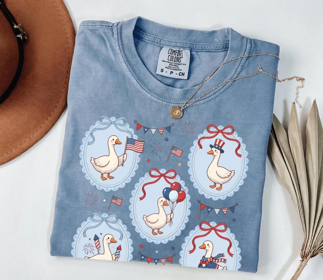 [Sale Up To 50%] Comfort Colors Patriotic Goose Shirt 4th of July Goose T-Shirt Cute USA Goose Tee Independence Day T-Shirt Funny American Goose Outfit Red White Blue Tee