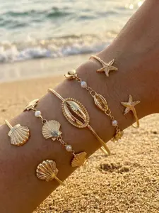 5-Piece Bohemian Beach Vacation Set, Layered Starfish Shell Bracelets, Perfect for Island Getaways, Versatile Lightweight Jewelry
