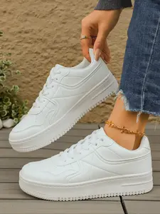 Women's All-White Leather Platform Sneakers Lace-Up Perforated Detail Chunky Sole Low-Top Walking Shoes Training Shoes Breathable Wear-Resistant Easy-Clean Non-Slip Casual Sports Footwear Fashion Lifestyle Tennis Shoes Christmas heartwarming gift
