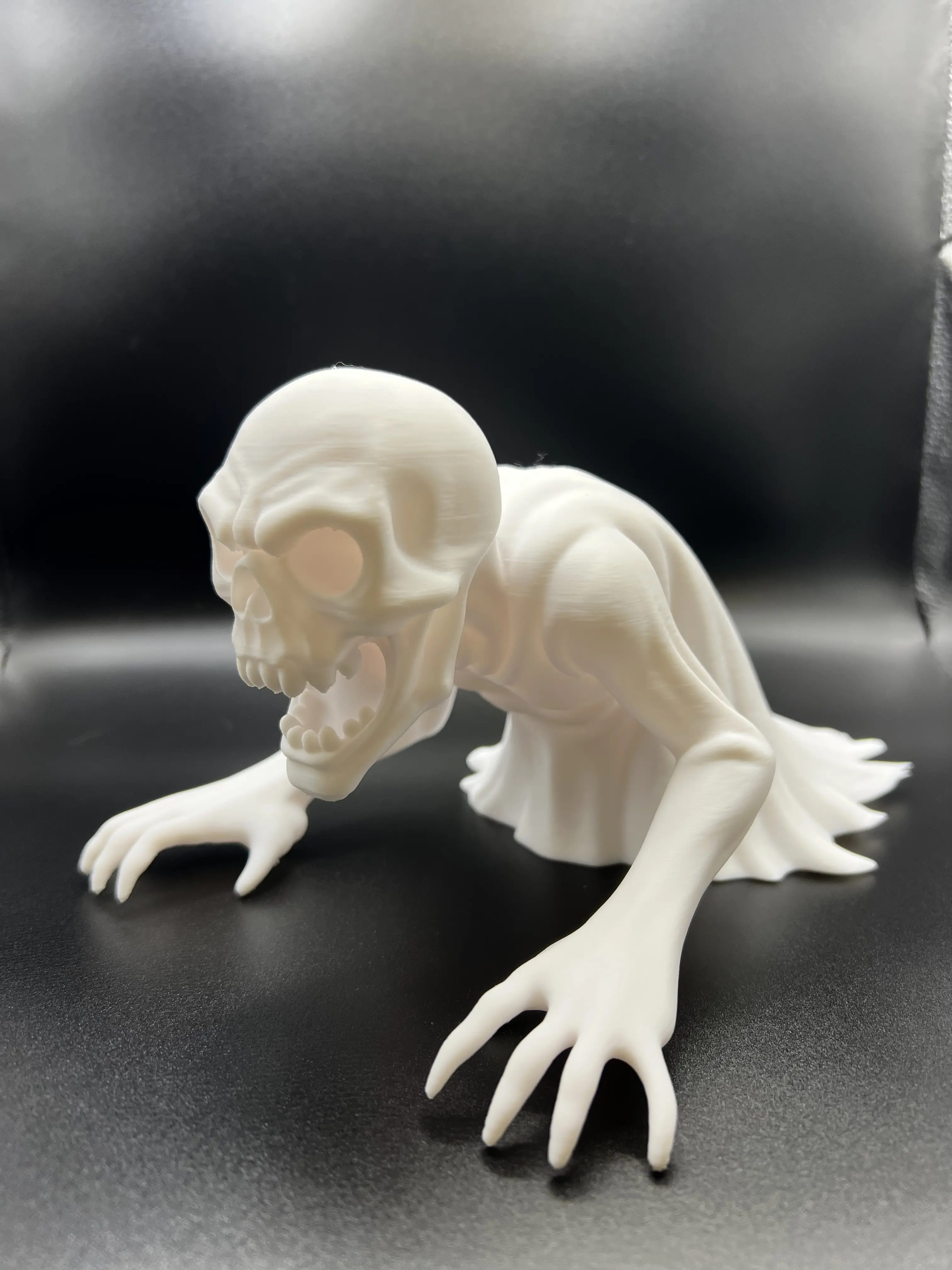 Crawling Crypt Ghoul - Paintable Horror Miniature