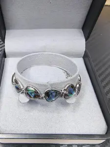Syia(14295)gc.Heart Shape Abalone Shell Beaded Bracelet