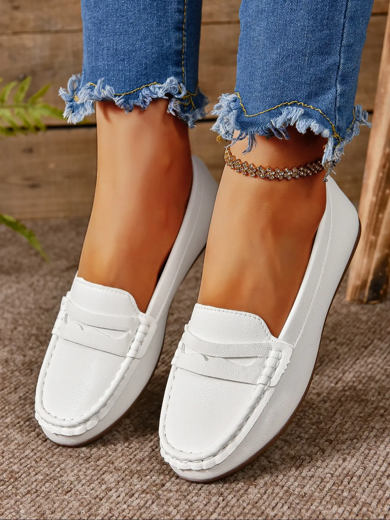 Women's Fashionable Plain Color Loafers, Casual Comfortable Slip on Shoes for Daily Wear, Retro Style All-match Barefoot Shoes for Women & Girls, Flat