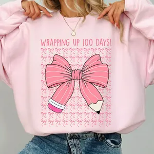Wrapping Up 100 Days Of School Coquette Sweat-shirt, Teacher 100 Days Pencil Bow Sweat-shirt, Pink Coquette Teacher Sweat-shirt 100 Days Of School, Teacher Stuff
