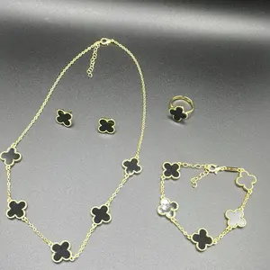 Set Negro Stainless Steel Pulsera Oso Oro Laminado 18k Elegante Collar y Conjunto de joyas