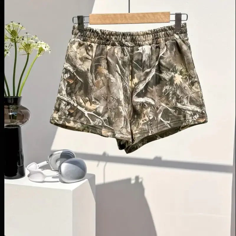 [Women's Sleep Shorts] qyr Women's Nordic Camouflage Branch Print Sleep Shorts - Spring Summer Lounge Shorts with Elastic Waistband, Lightweight Machine-Washable Homewear for Adults, Sleeping Shorts, Casual Home Wear, Natureinspired Pattern, Comfortable S