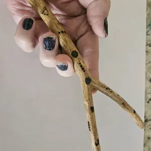 Magic Wand Real Magic Wand Amazing Effect Reproduction for Halloween Role Play Tools Stick Costume Role Play Party Props Natural Surface for Easy Handling Textured Smooth Delicate Surface