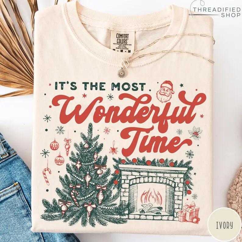 Comfort Colors Vintage Christmas Shirt, Retro Holiday Graphic Tee, Cozy Merry Christmas T-Shirt, Classic Winter Apparel, Festive Christmas Gift