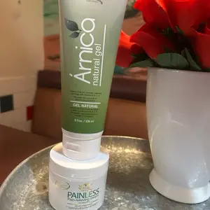 Árnica Natural Gel and Painless Relieving cream