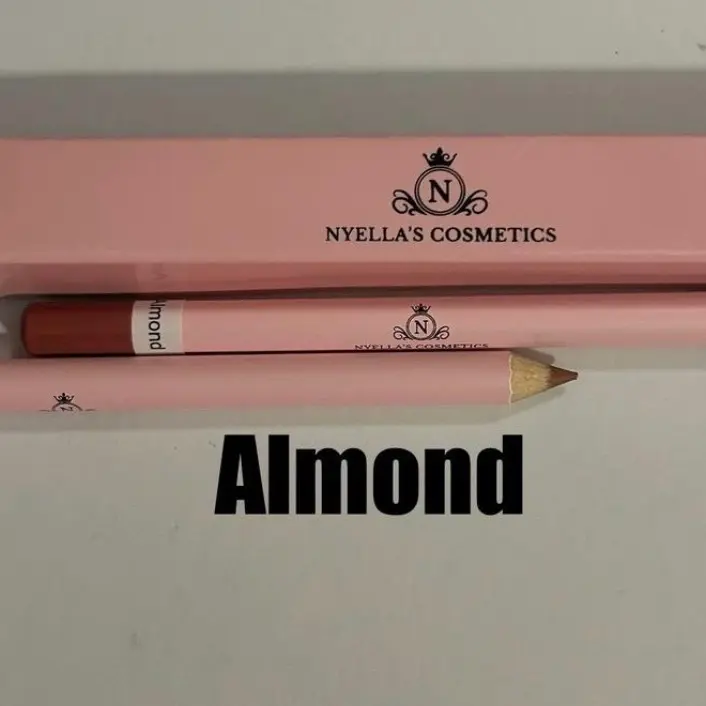 Lip liner-Almond