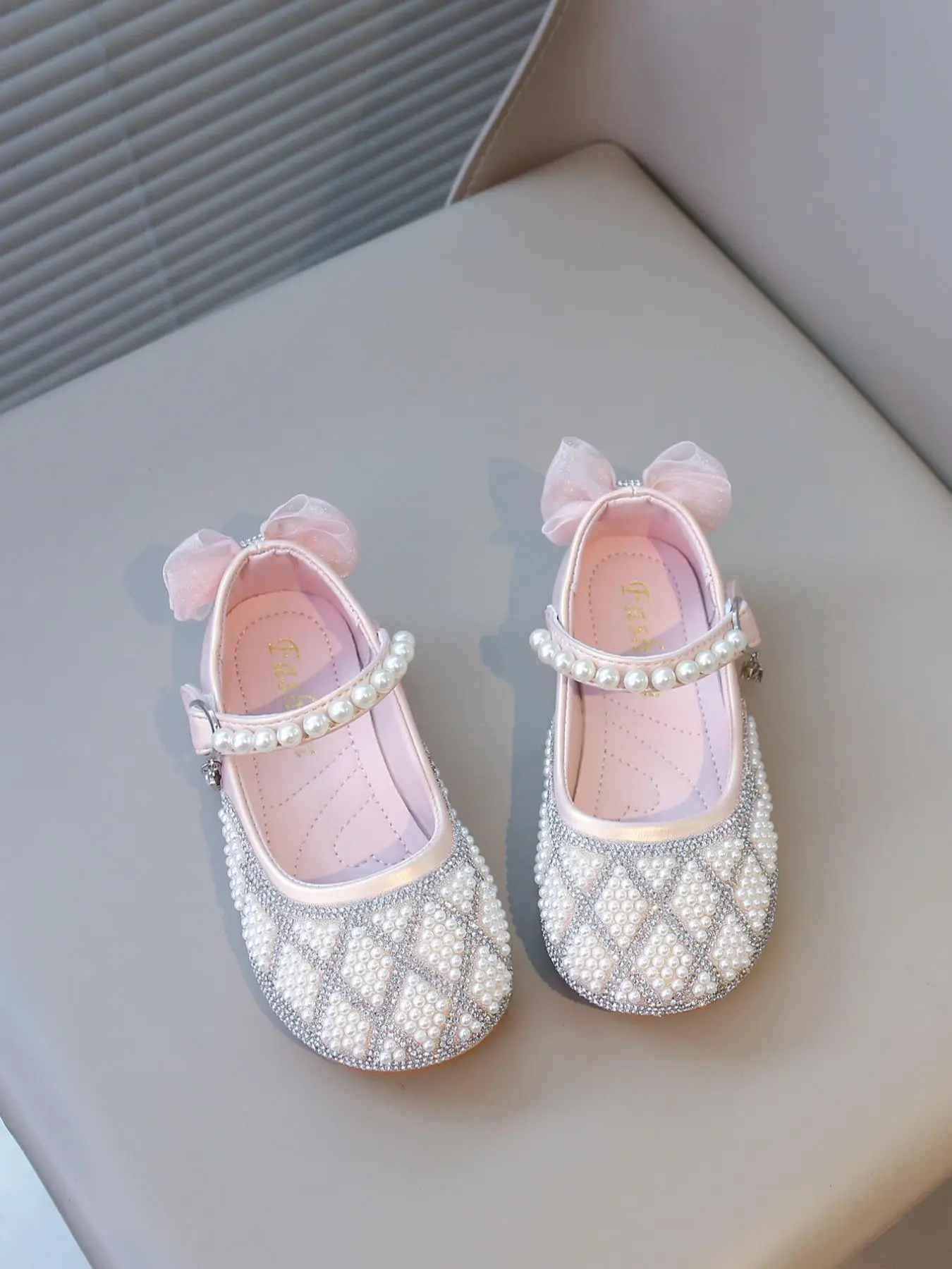 Rhinestone Decorated Bowknot Design Flat Shoes, Fashionable Glittering Flat Shoes for Girls, Casual Comfortable Princess Shoes for Daily Wear