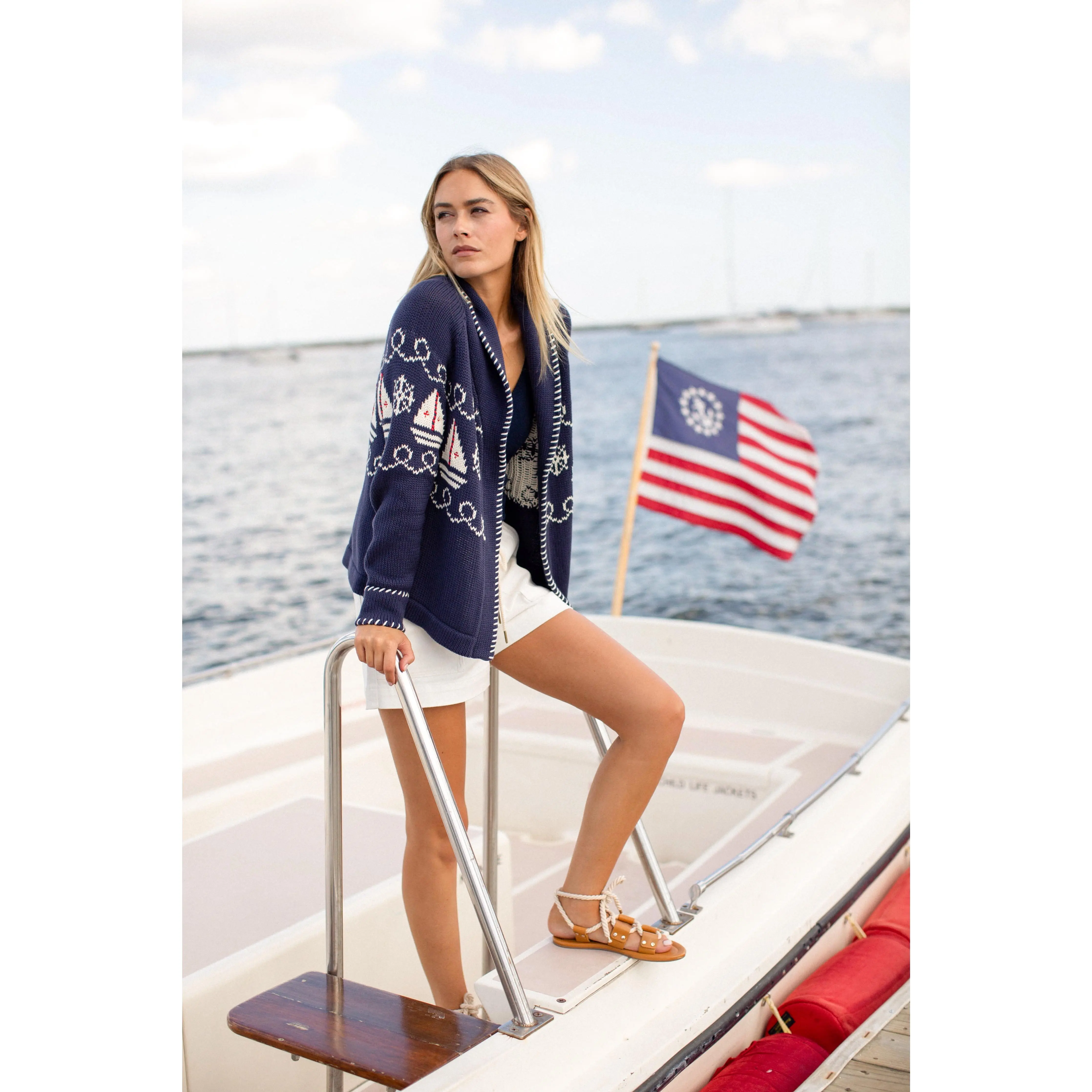 Marea Shawl Cardigan in Nautical Intarsia – Navy