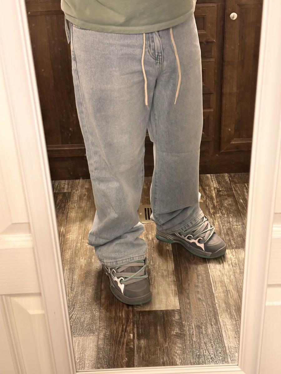 Item: LIGHT INDIGO, 36W x 32L