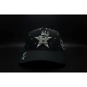 La H Silver Premium Hat La H Silver Premium Hat