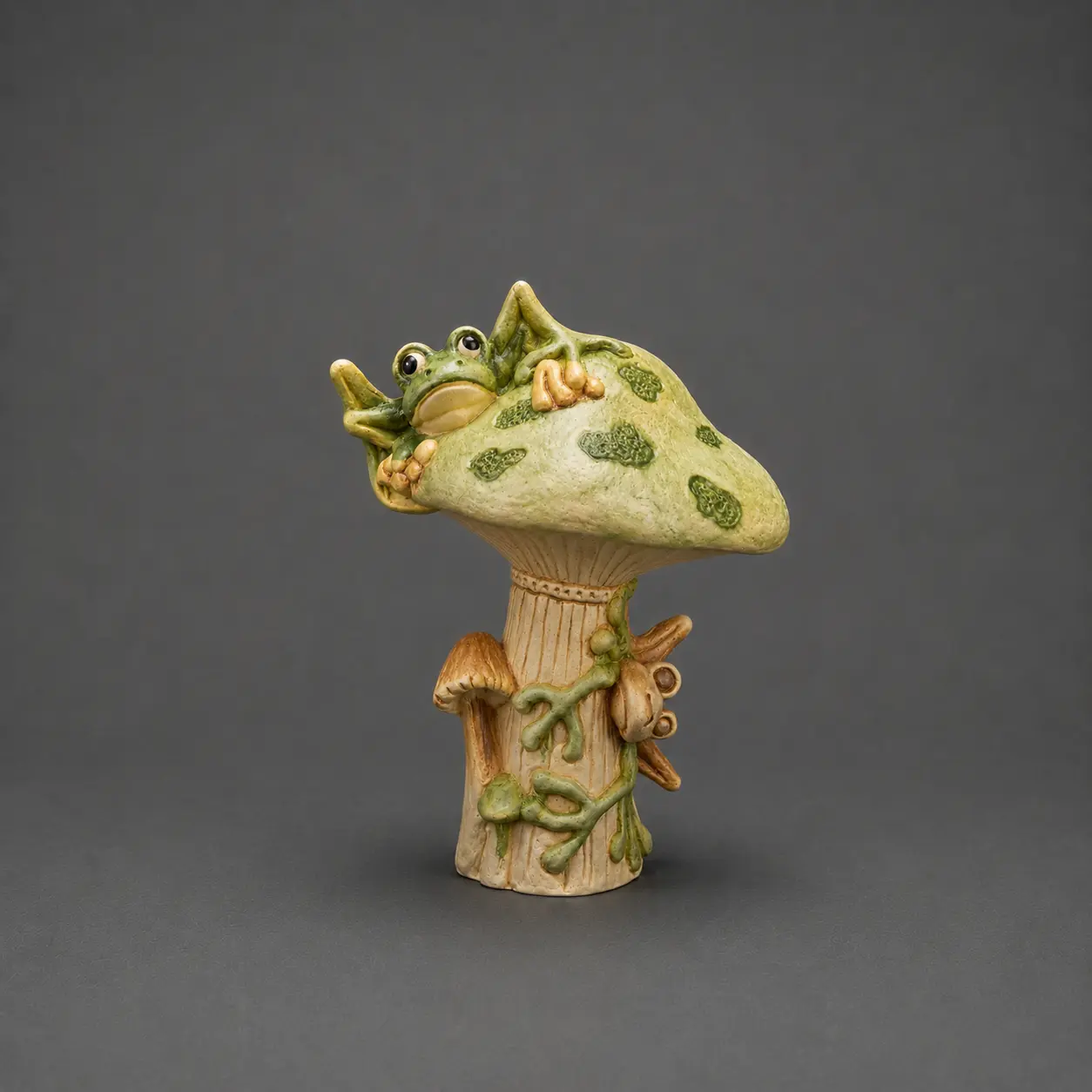 7" Ready-to-Paint Ceramic Bisque Frogs-on-Mushroom Figurine - Home Decor Statue for DIY Pottery Hobbies