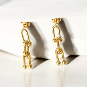 Chained forever - Gold earrings