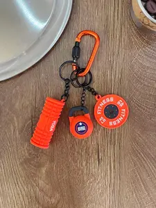 1 PCS Mini Fitness Kettlebell Yoga Keychain, Barbell Plate Plastic Axle Pendant, Sports Fitness Climbing Carabiner Key Ring, Backpack Charm, Creative Gift