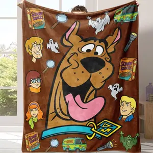 Sale!Scooby-Doo flannel blanket . It is made of soft and warm material and can be used as a decorative blanket on the bedside. The pattern includes images of mysterious robots, ghosts, Scooby-Doo and snacks. Lightweight and skin-friendly