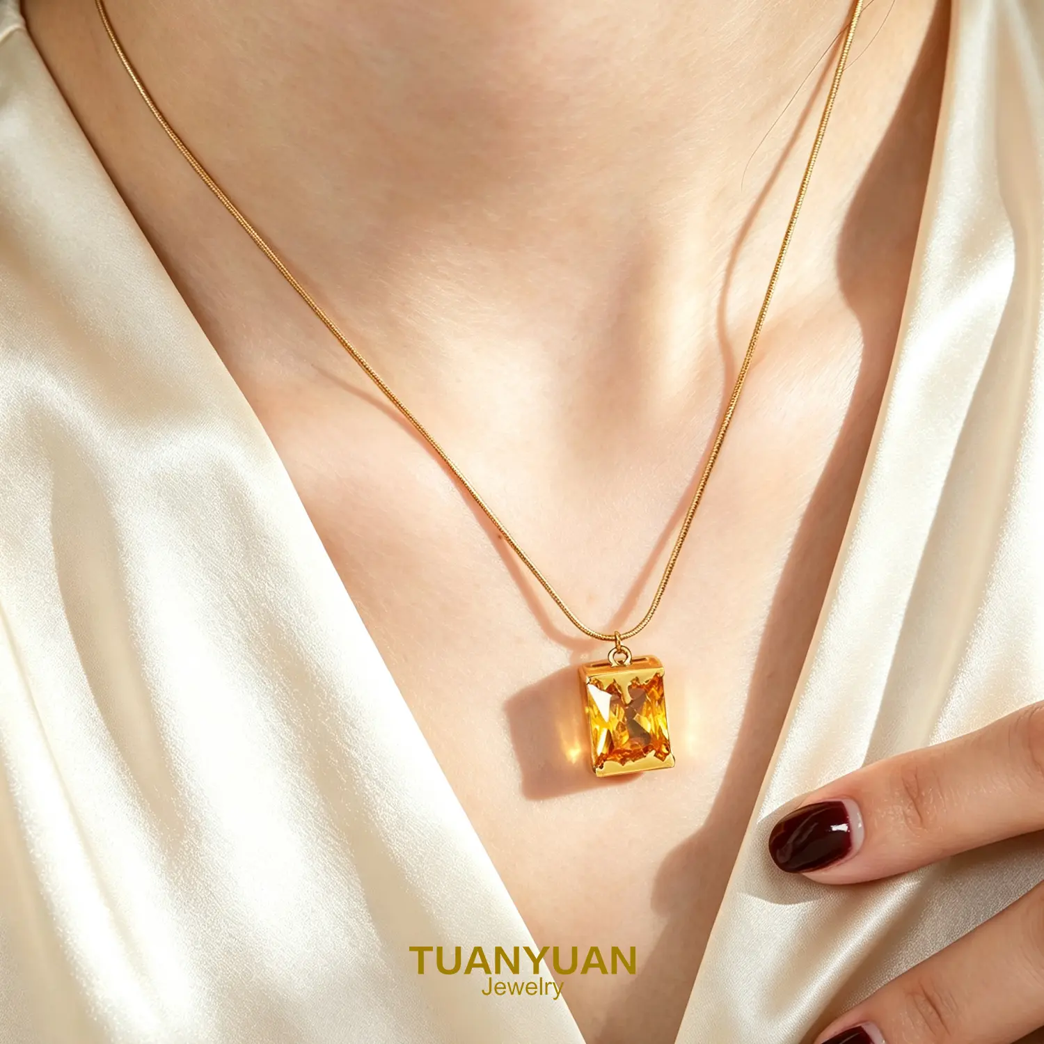 French-Inspired Pendant Necklace, Dainty Long Chain with Sugar Cube Charm, Metal Coating Fashionable Jewelry Accessories for Women, Female, Graphic, No, Casual, Jewelry For Women, Daily