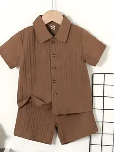 Boys' Short Sleeve Button-Up Shirt & Shorts Set, Vintage Style, Wrinkled Texture, Matching Colors, Comfortable for Daily Wear, Casual Set