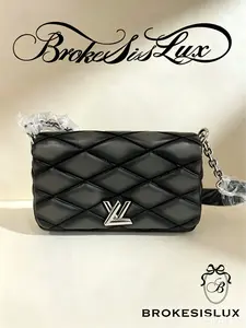 Pre-owned Louis Vuitton Quilted Chain Bag in Black Leather with Silver tone LV Logo