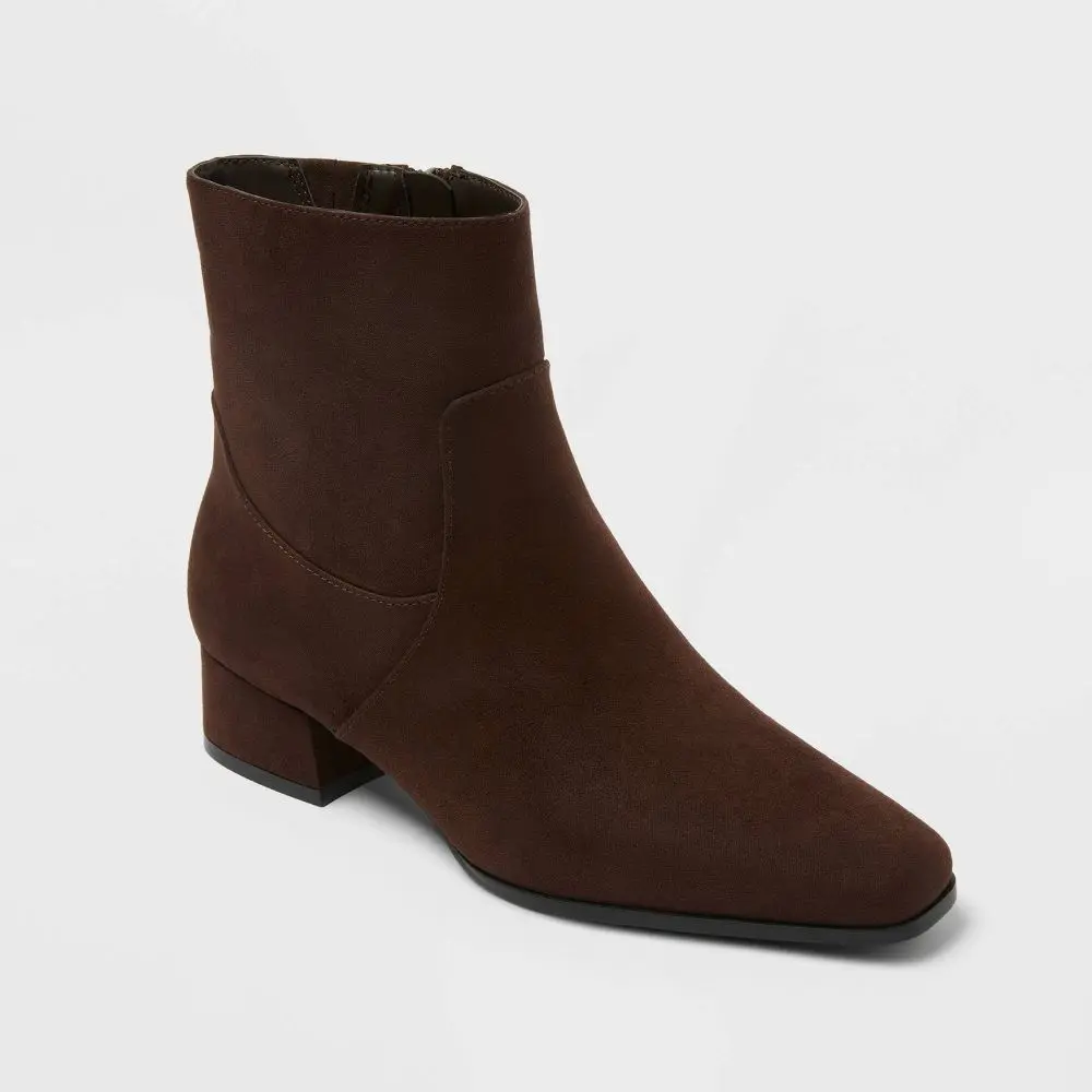Women’s Coral Boots with Memory Foam Insole – Universal