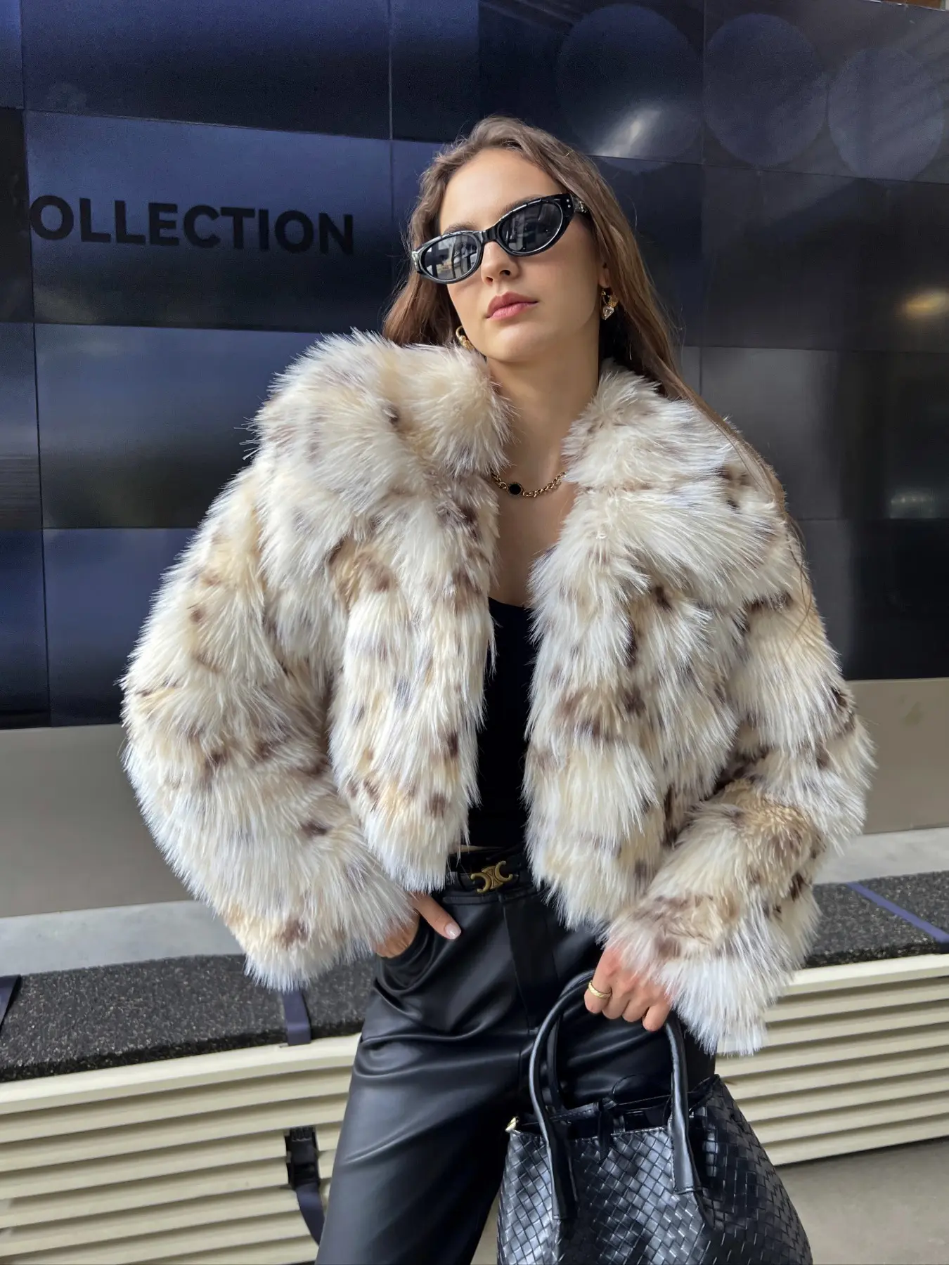Women's Leopard Print Faux Fur Short Jacket Coat Top, Warm Artificial Wool Outerwear, Stylish Casual Fashion for Fall & Winter, Cropped, Style
