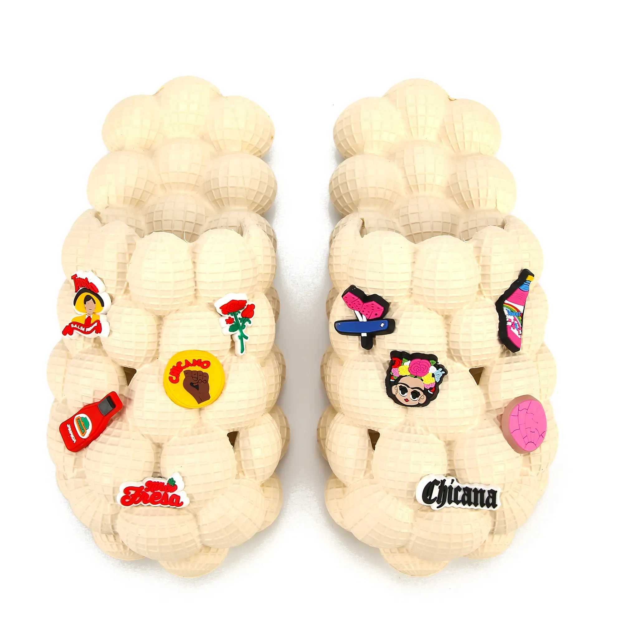 Beige - with accessories