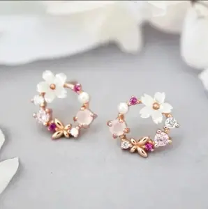 Elegant Faux Flower Pearl Circle Cubic Zirconia Dainty Elegant Women Rose Gold Wreath Stud Earrings Jewelry Gifts