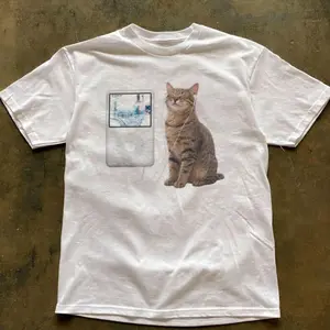 Gildan Men's and Women's T-shirt, Cat Listening To Ok Computer Graphic Tee, Unisex T-shirt, Gift T-shirt, Y2k Unisex Graphic Tees Gothic Grunge Emo Scene Amity Affliction Style Clothes Menswear Womenswear Streetwear